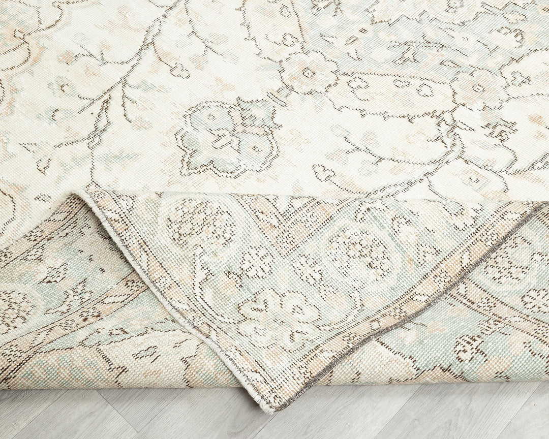 Beige Oushak Rug 6' 5" x 9' 5" | No. VR54468