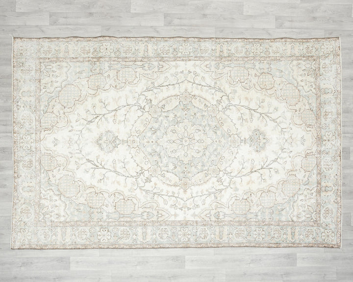 Beige Oushak Rug 6' 5" x 9' 5" | No. VR54468