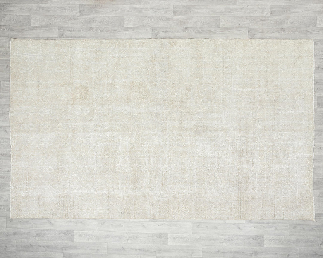 Beige Oushak Rug 6' 6" x 10' 5" | No. VR52576