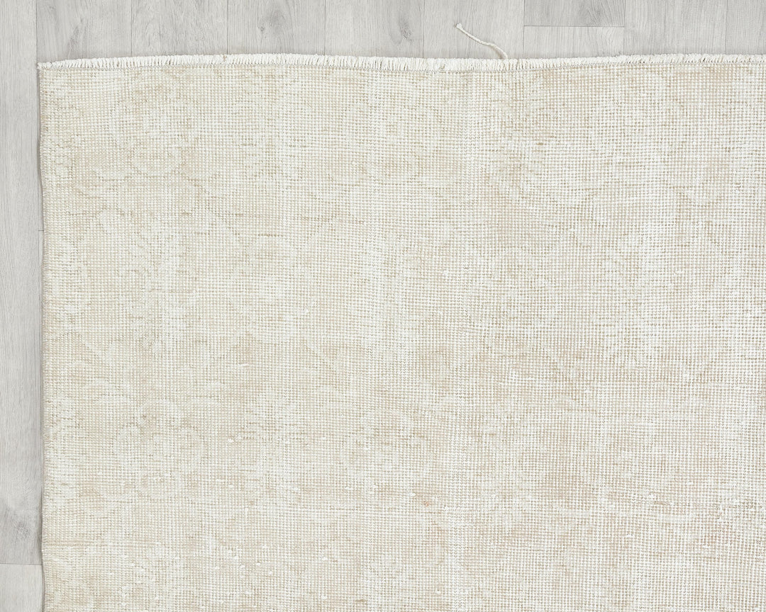 Beige Oushak Rug 6' 6" x 10' 5" | No. VR52576