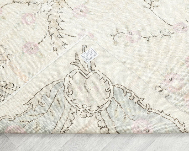 Beige Oushak Rug 6' 7" x 10' 1" | No. VR28674