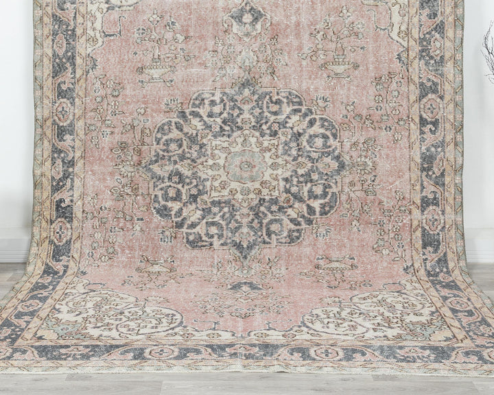 Pink Oushak Rug 6' 10" x 10' 2" | No. VR82842