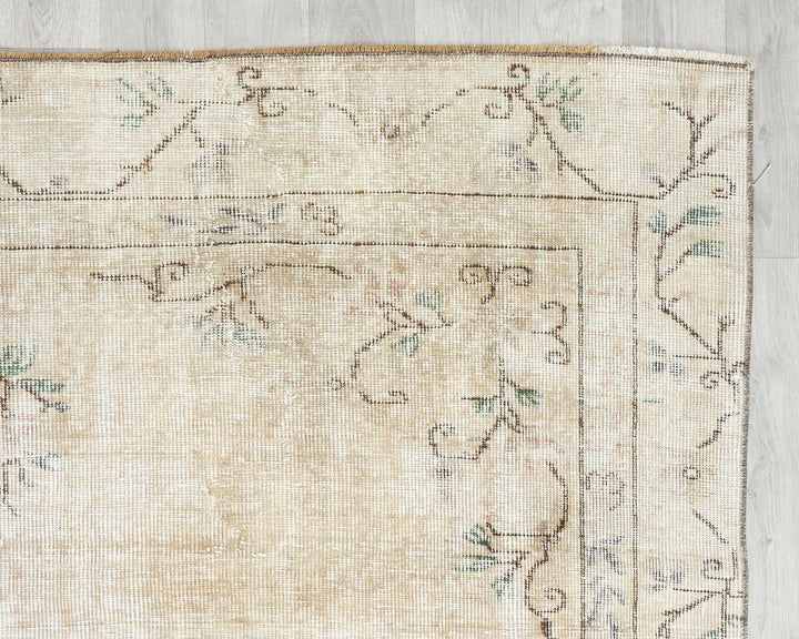 Beige Oushak Rug 6' x 8' 6" | No. VR97045