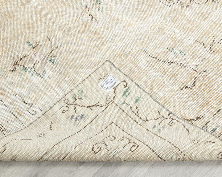 Beige Oushak Rug 6' x 8' 6" | No. VR97045