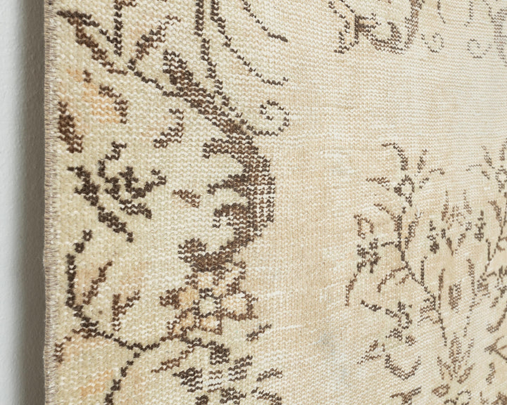 Oushak Rug 6' 8" x 3' 7" | No. VR21601