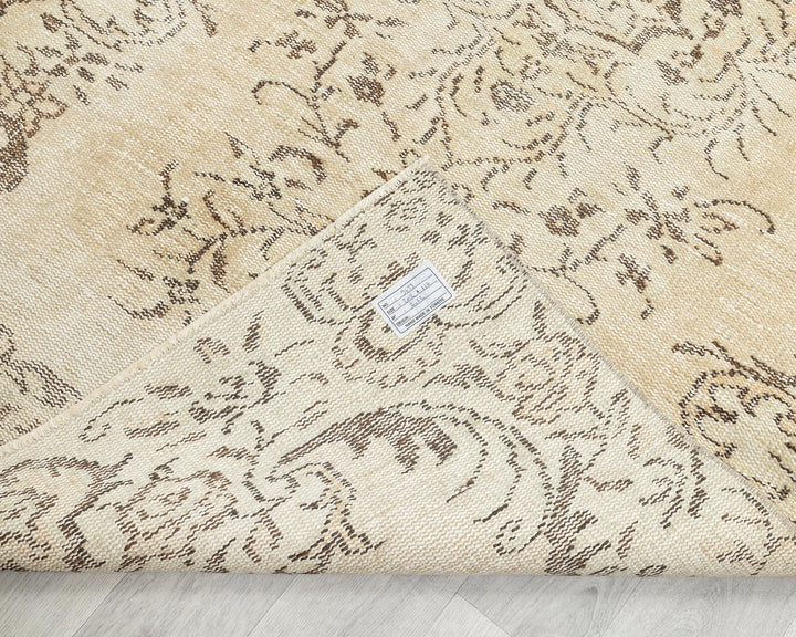 Oushak Rug 6' 8" x 3' 7" | No. VR21601
