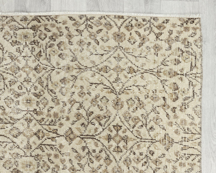 Oushak Rug 3' 10" x 7' 4" | No. VR81802
