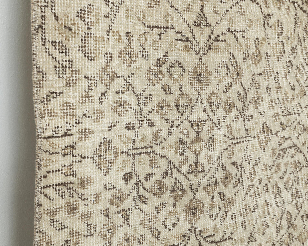 Oushak Rug 3' 10" x 7' 4" | No. VR81802