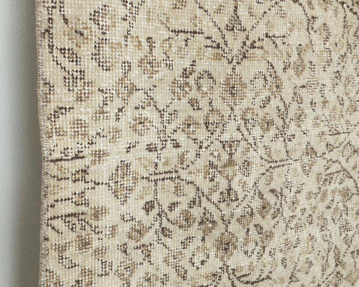 Oushak Rug 3' 10" x 7' 4" | No. VR81802