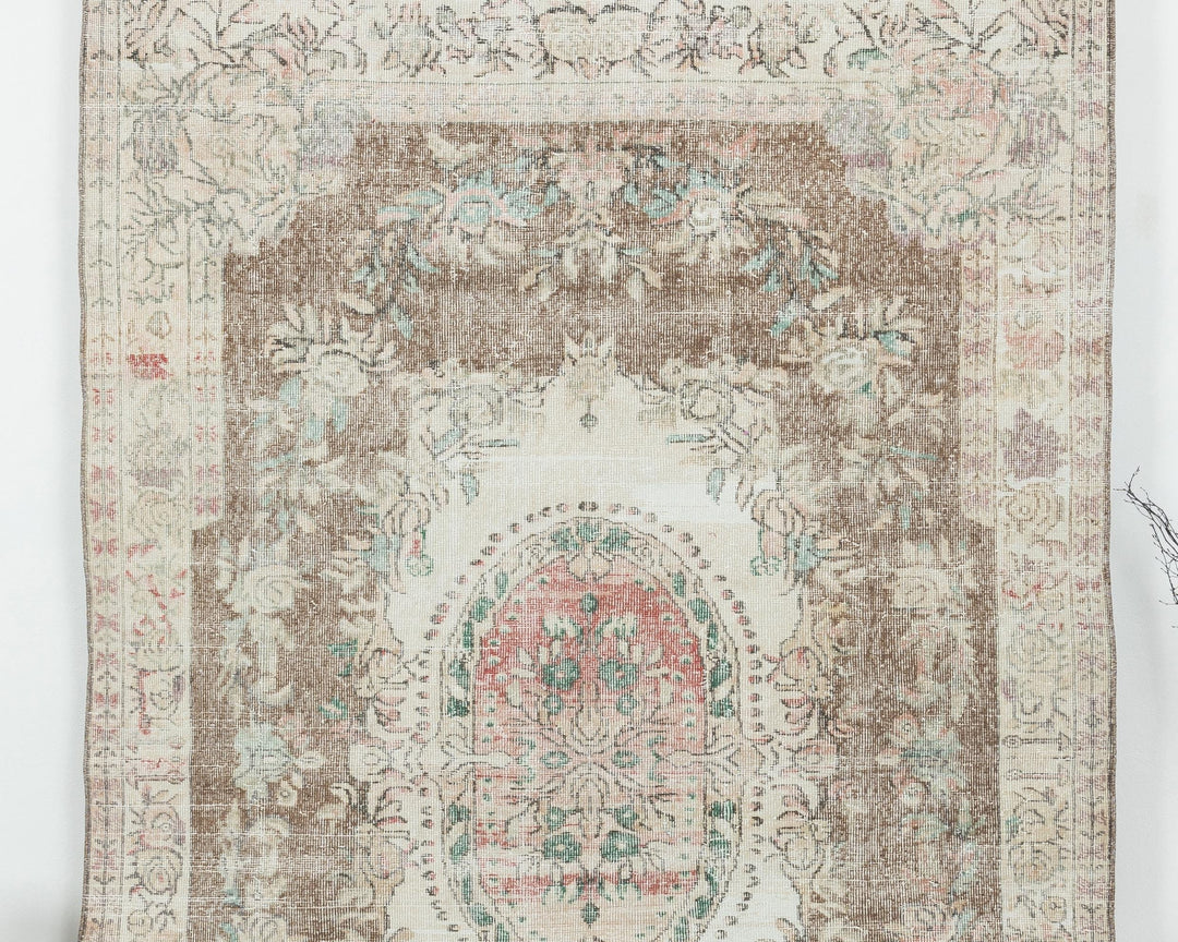 Neutral Oushak Rug 6' x 9' 6" | No. VR71462