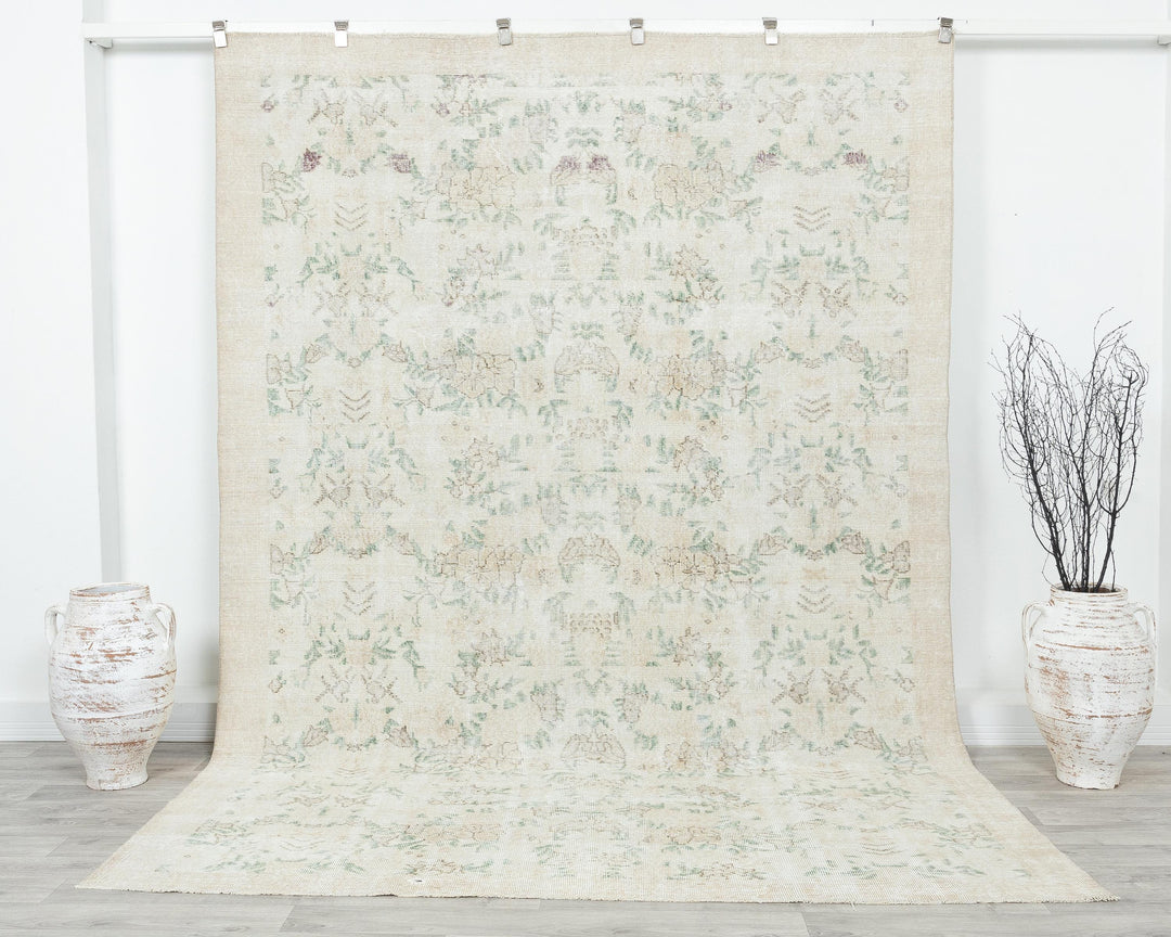 Beige Oushak Rug 6' 8" x 9' 7" | No. VR75359