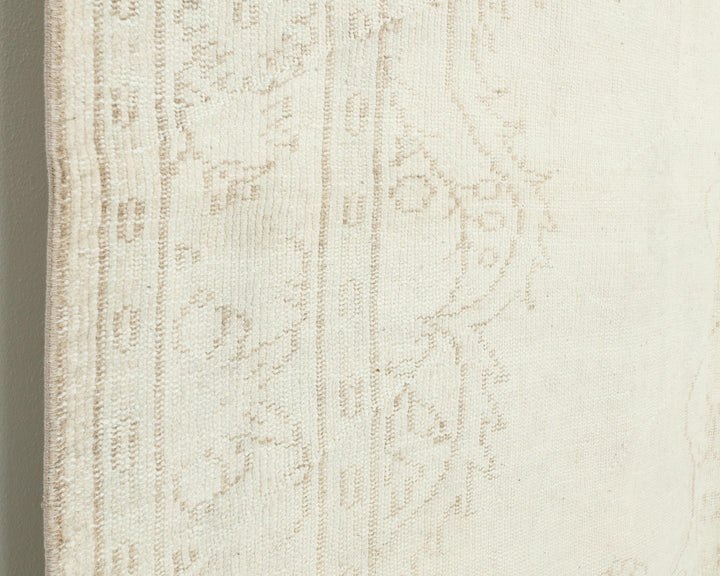 Beige Oushak Rug 6' 1" x 9' 2" | No. VR17701