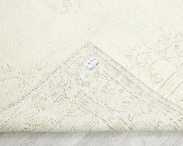 Beige Oushak Rug 6' 1" x 9' 2" | No. VR17701