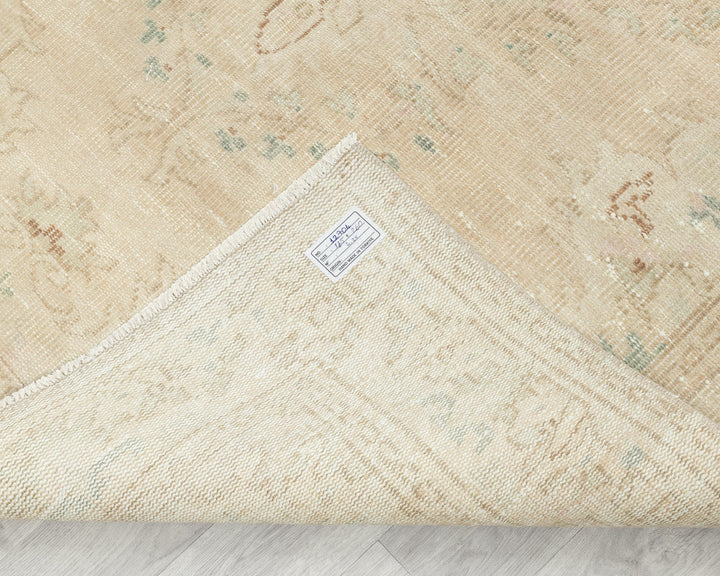 Beige Oushak Rug 5' 5" x 8' 6" | No. VR30236