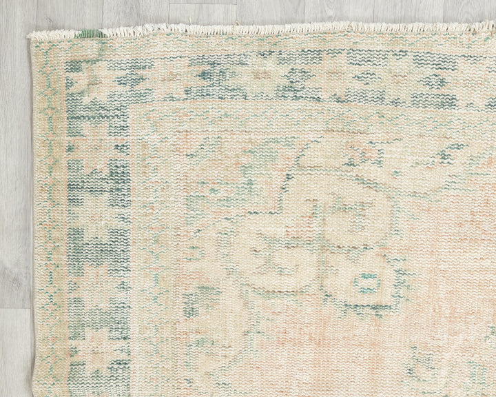 Beige Oushak Rug 5' 9" x 8' 11" | No. VR90310