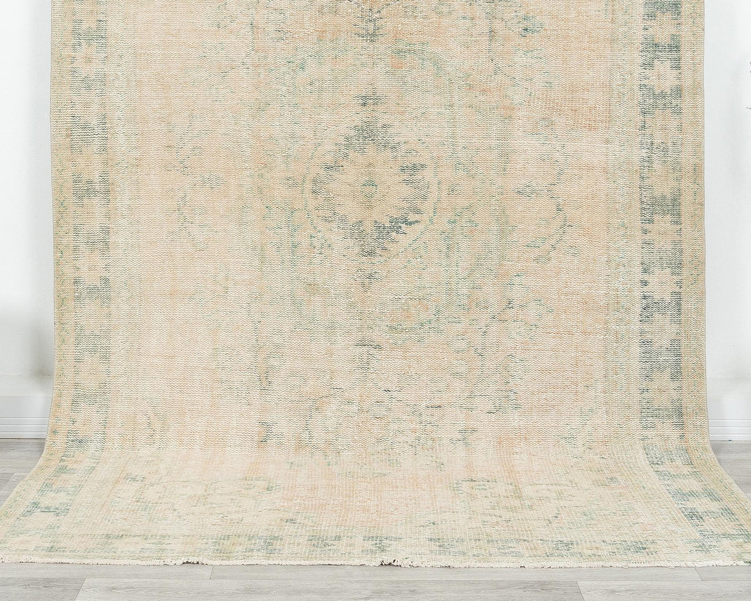 Beige Oushak Rug 5' 9" x 8' 11" | No. VR90310