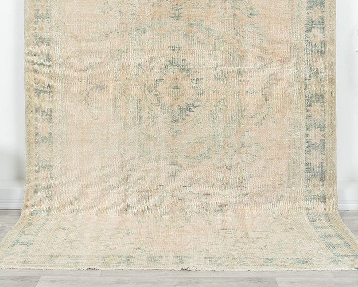 Beige Oushak Rug 5' 9" x 8' 11" | No. VR90310