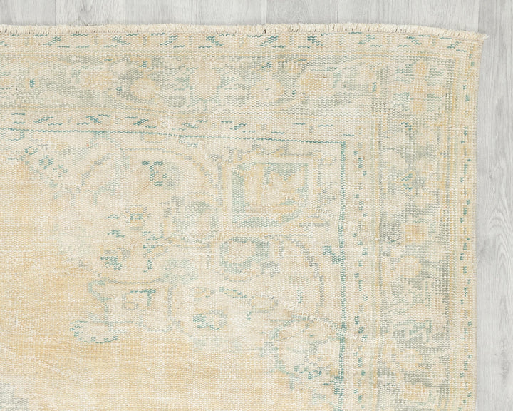 Neutral Oushak Rug 5' 8" x 8' 7" | No. VR97604