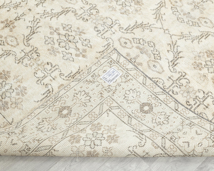 Beige Oushak Rug 6' 2" x 9' 10" | No. VR21344