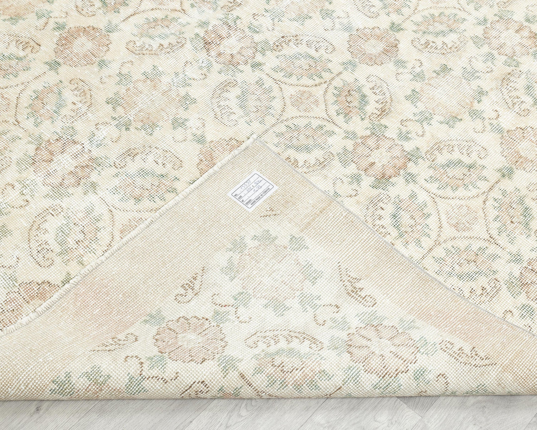 Neutral Oushak Rug 6' 4" x 9' 10" | No. VR16567