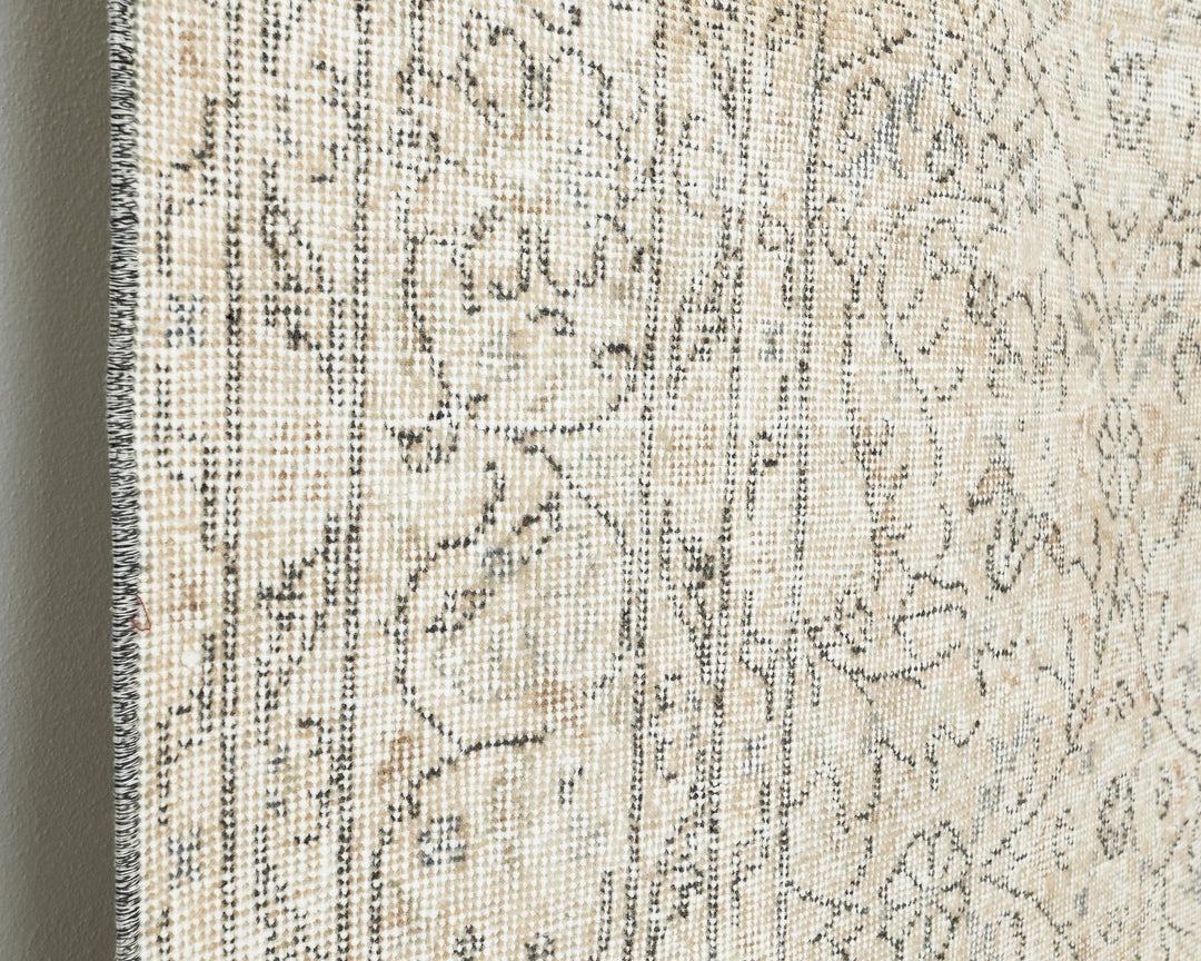 Faded Oushak Rug 6' 5" x 10' | No. VR77113