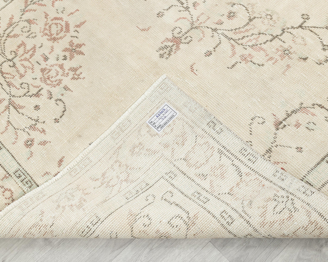 Oushak Rug 4' 8" x 8' 6" | No. VR33892