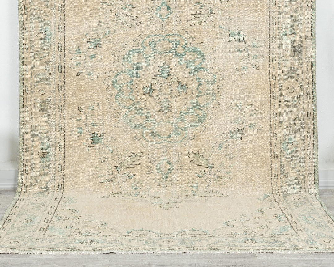 Beige Oushak Rug 5' 9" x 9' 6" | No. VR12225