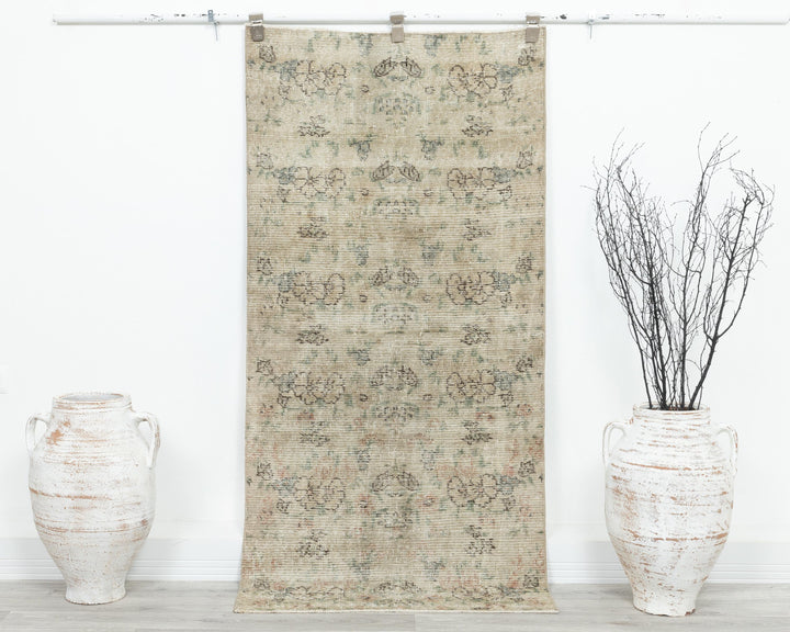 Beige Oushak Rug 5' 8" x 2' 8" | No. VR82665