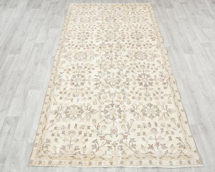 Beige Oushak Rug 7' 8" x 4' 2" | No. VR45880