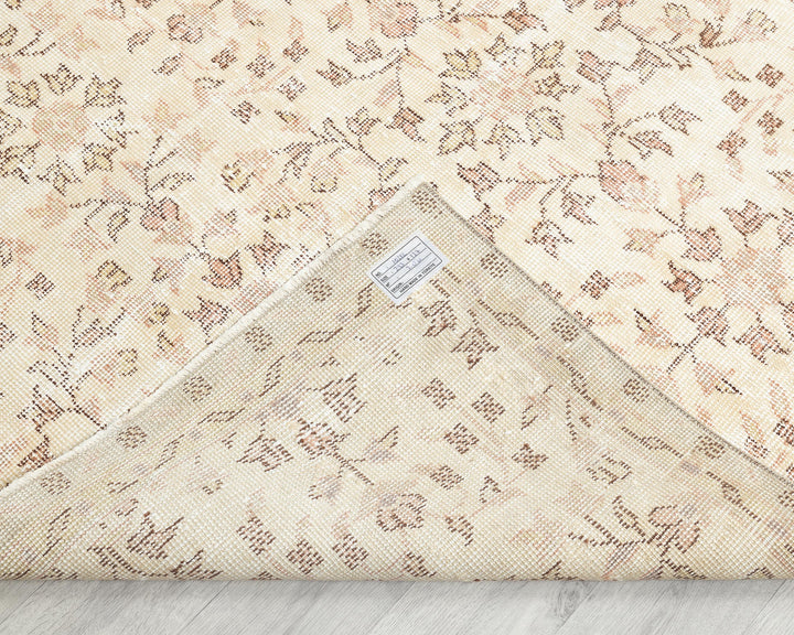 Beige Oushak Rug 7' 8" x 4' 2" | No. VR45880