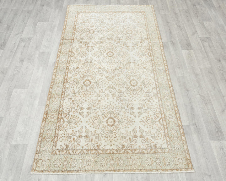 Beige Oushak Rug 4' x 7' 8" | No. VR77504