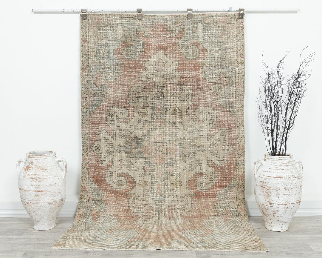 Oushak Rug 4' 1" x 6' 8" | No. VR95975