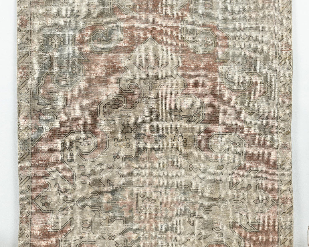Oushak Rug 4' 1" x 6' 8" | No. VR95975