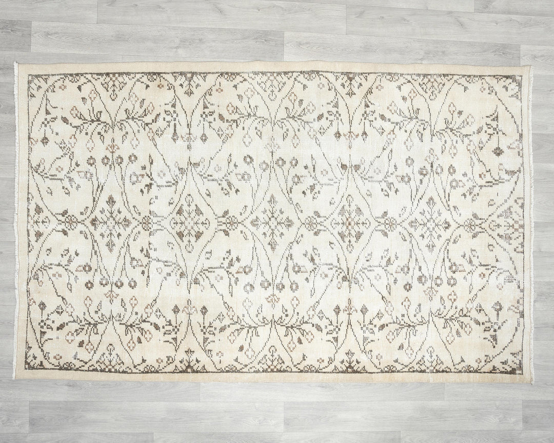 Neutral Oushak Rug 4' 4" x 6' 11" | No. VR33386