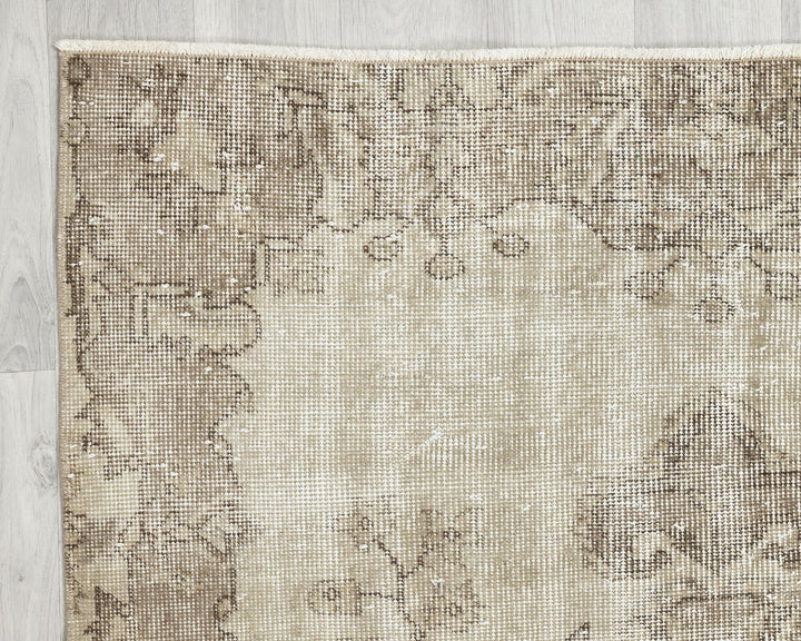 Oushak Rug 3' 7" x 6' 6" | No. VR61552