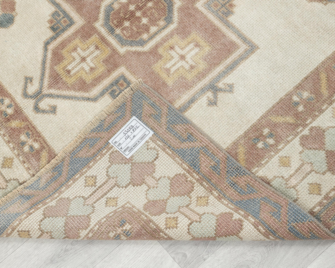 Faded Oushak Rug 4' 1" x 5' 7" | No. VR22665