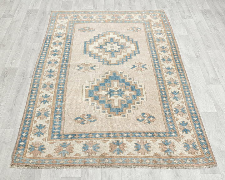 Faded Oushak Rug 4' 5" x 6' 2" | No. VR15971