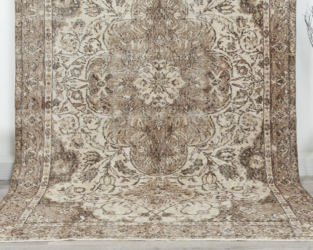 Oushak Rug 9' 6" x 6' 3" | No. VR61601