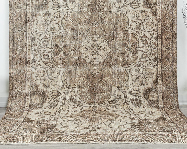 Oushak Rug 9' 6" x 6' 3" | No. VR61601