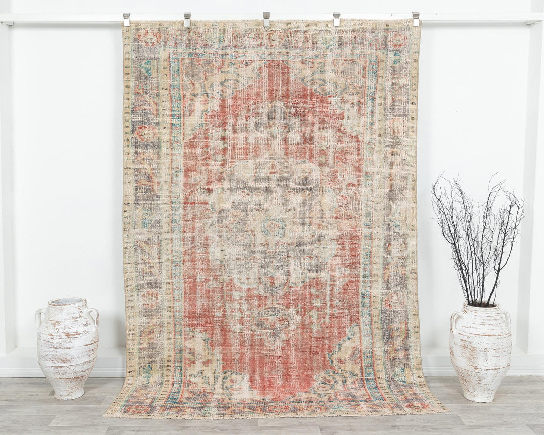 Red Oushak Rug 8' 2" x 5' 7" | No. VR20548
