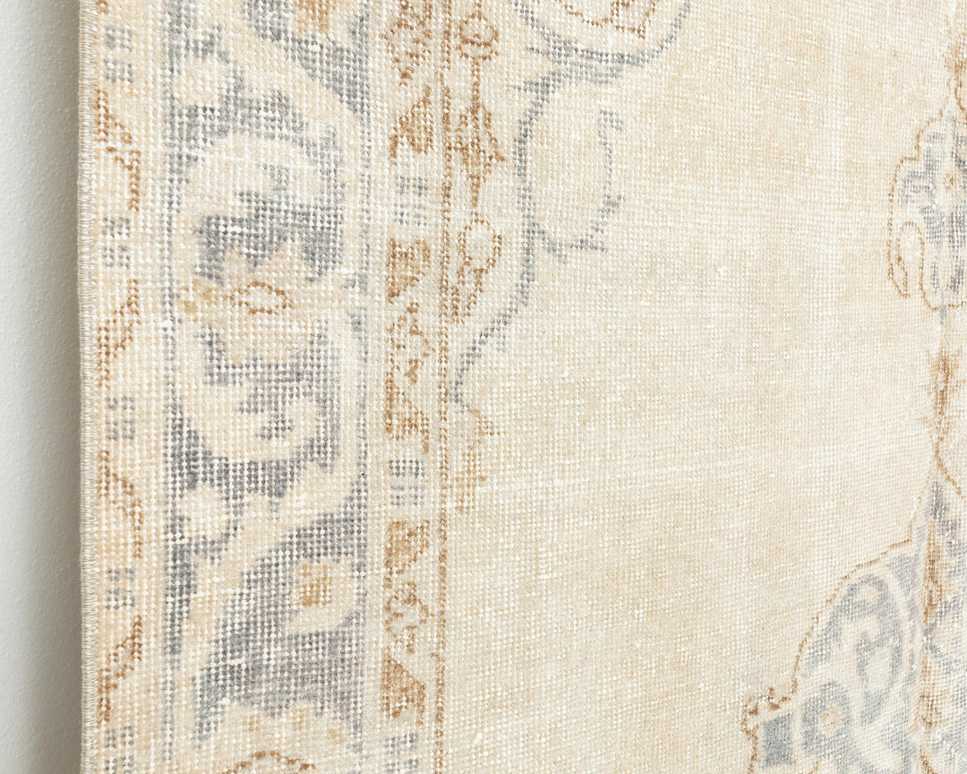 Neutral Oushak Rug 8' x 4' 5" | No. VR86187