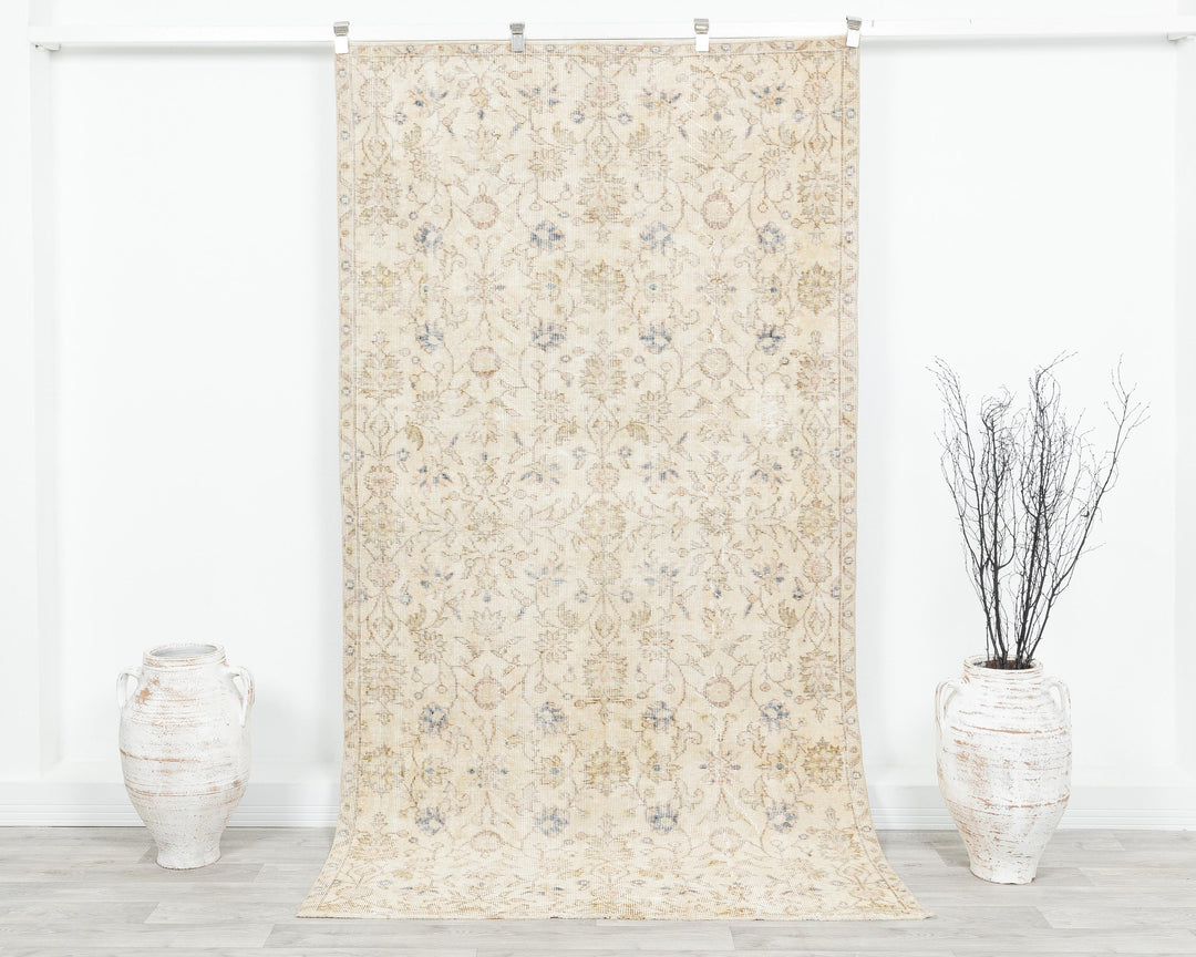 Beige Oushak Rug 8' 2" x 4' 5" | No. VR11950