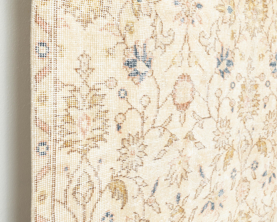 Beige Oushak Rug 8' 2" x 4' 5" | No. VR11950