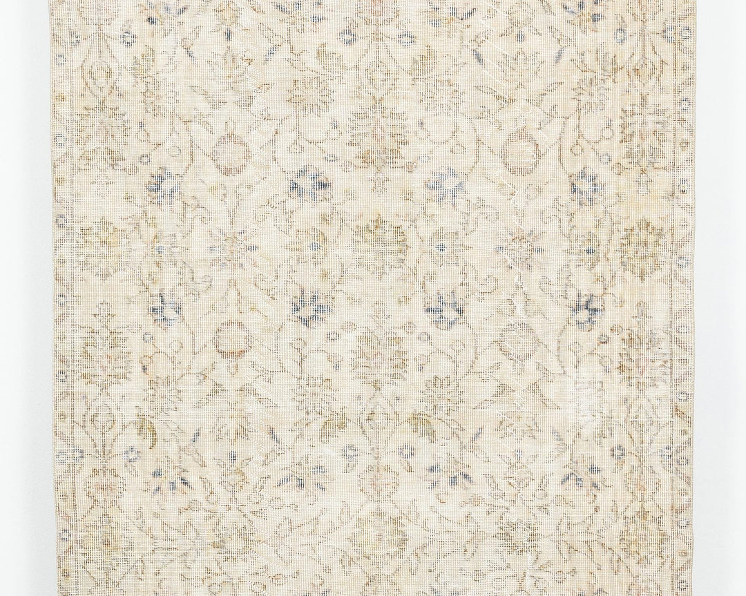Beige Oushak Rug 8' 2" x 4' 5" | No. VR11950