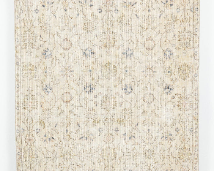 Beige Oushak Rug 8' 2" x 4' 5" | No. VR11950