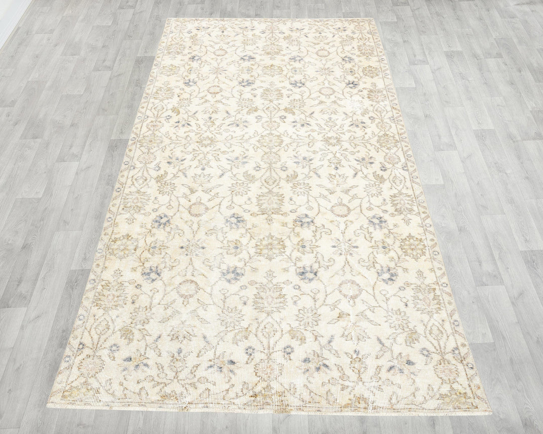 Beige Oushak Rug 8' 2" x 4' 5" | No. VR11950