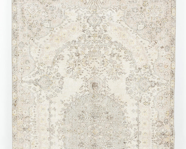 Beige Oushak Rug 5' 4" x 8' 10" | No. VR59275