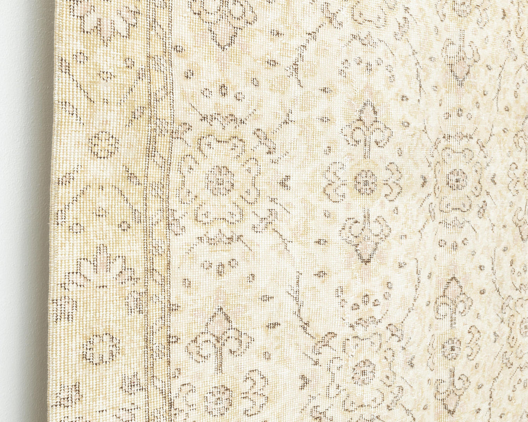 Beige Oushak Rug 5' 2" x 8' 8" | No. VR66783