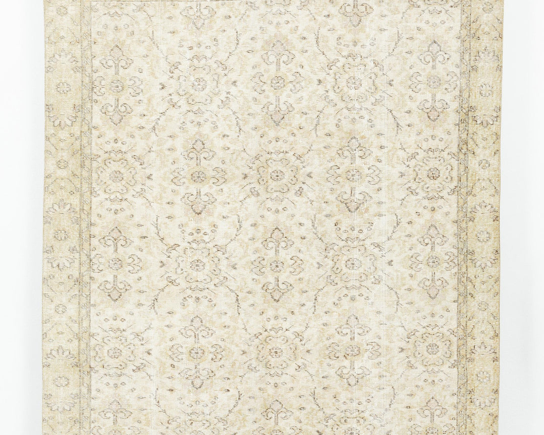 Beige Oushak Rug 5' 2" x 8' 8" | No. VR66783