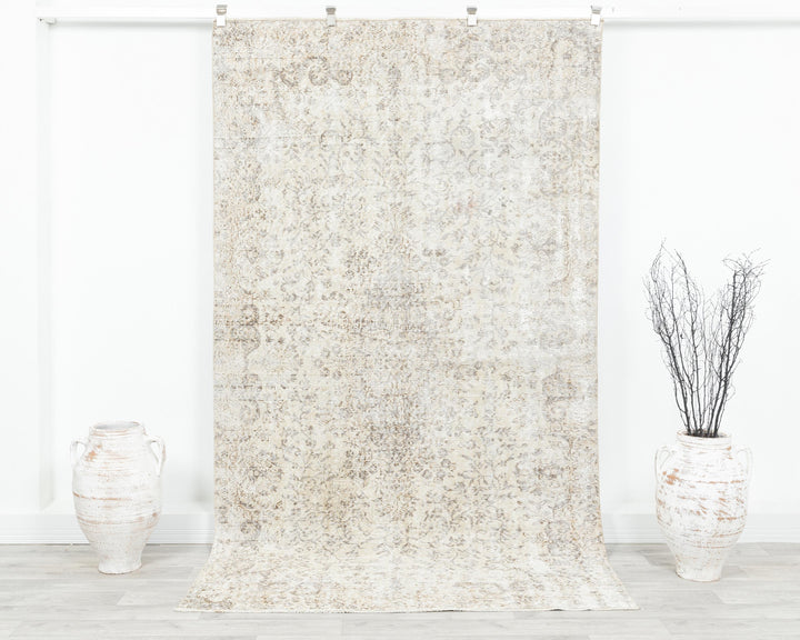Beige Oushak Rug 4' 11" x 8' 7" | No. VR83572